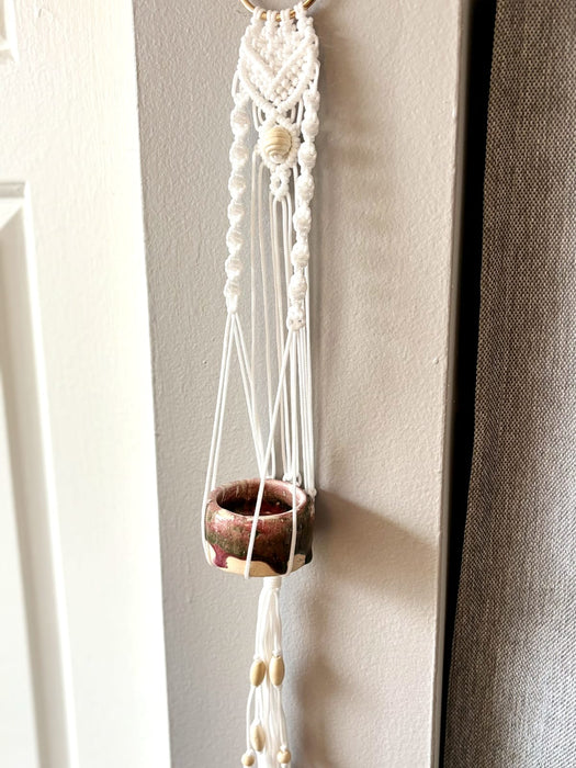 Mini Macrame - White with Cream beads